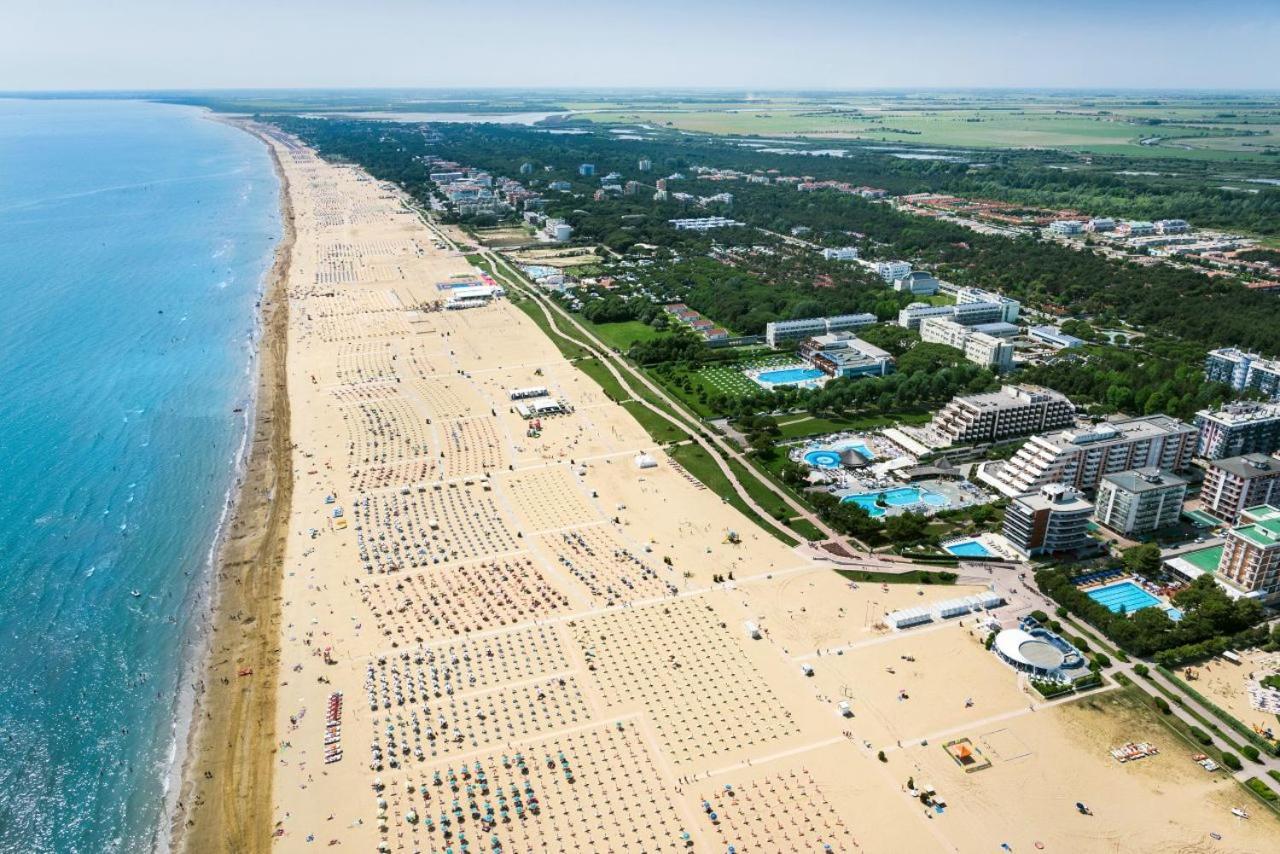 Appartamenti Bristol Bibione Esterno foto